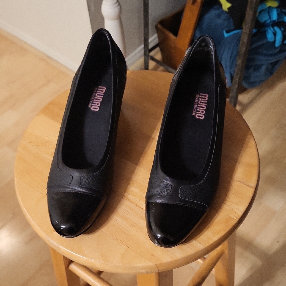 Munro Black American Cap Toe Jillian Leather Pump Heels Comfortable